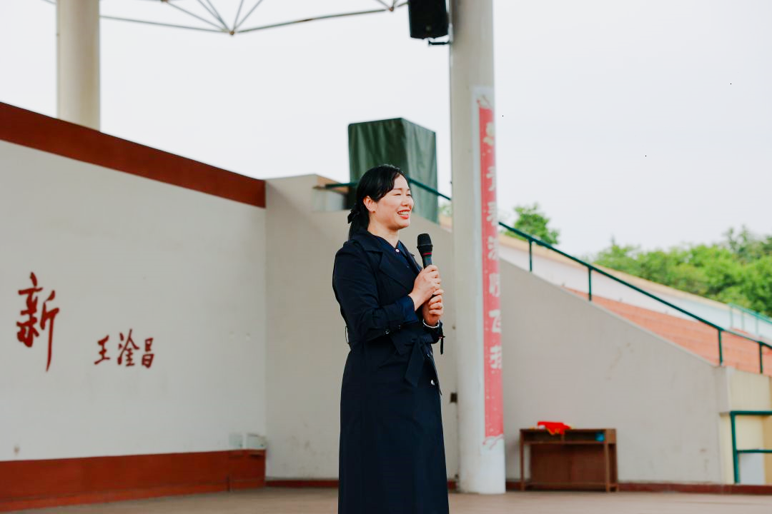 【科一·读书节】书香流动，科学城一中校园图书跳蚤市场现场直击！(图3)