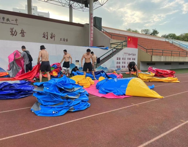 迎高温战酷暑  精心筹备院运动会(图2)