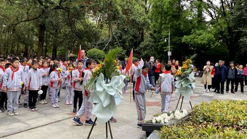 春蕾学校六（1）中队荣获“全国红领巾中队”称号(图3)