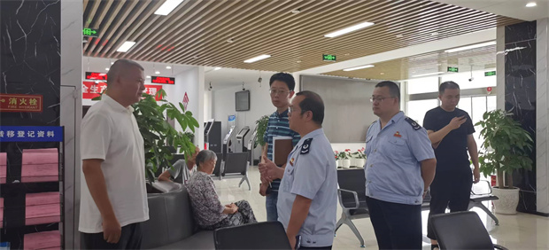 市局领导到科学城督导大征期办税工作(图1) 市局领导到科学城督导大征期办税工作(图1)
