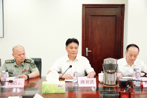 省国动联合办副主任洪波到科学城调研(图4) 省国动联合办副主任洪波到科学城调研(图4)