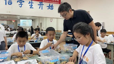 春蕾学校 · 富平县2023年青少年科技夏令营活动(图5)