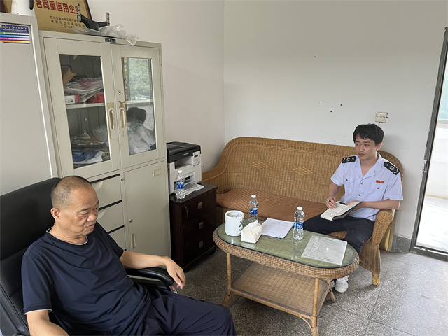 科学城税务局开展再生资源行业巡查(图2) 科学城税务局开展再生资源行业巡查(图2)