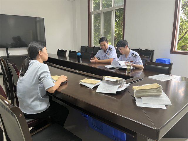 科学城税务局开展再生资源行业巡查(图3) 科学城税务局开展再生资源行业巡查(图3)