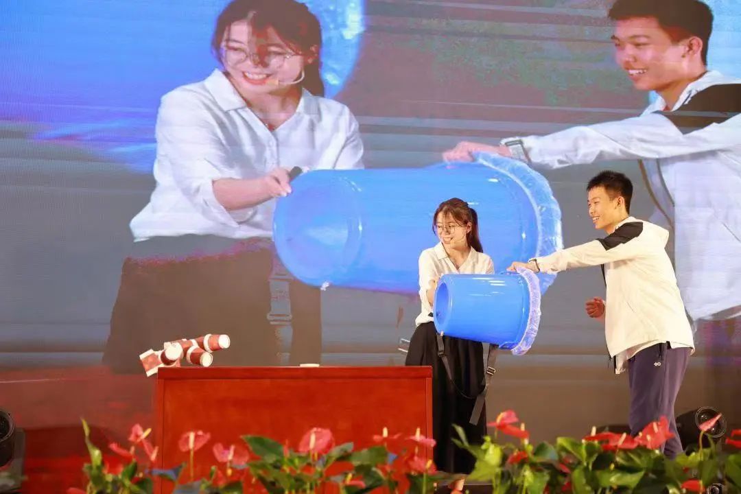 科技成就精彩，创新引领未来—北京十一学校&科一中科技联欢(图19)