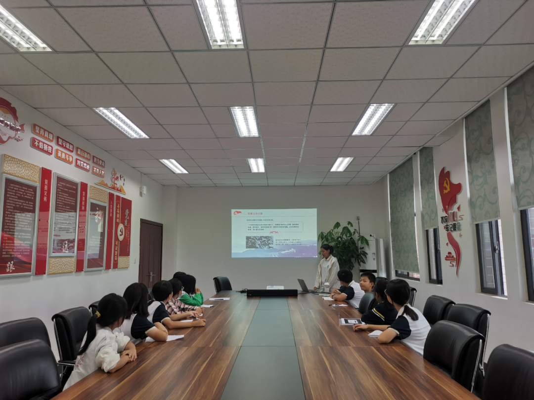 少年心向党，两弹宣讲团——科学城一中开展两弹元勋科学家故事宣讲培训会(图3)