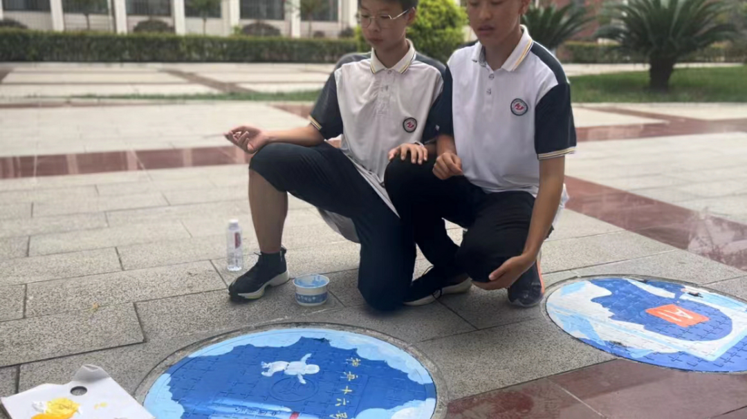 “井”上添画，不负韶华 ——科一学子用井盖画描绘科技蓝图(图1)