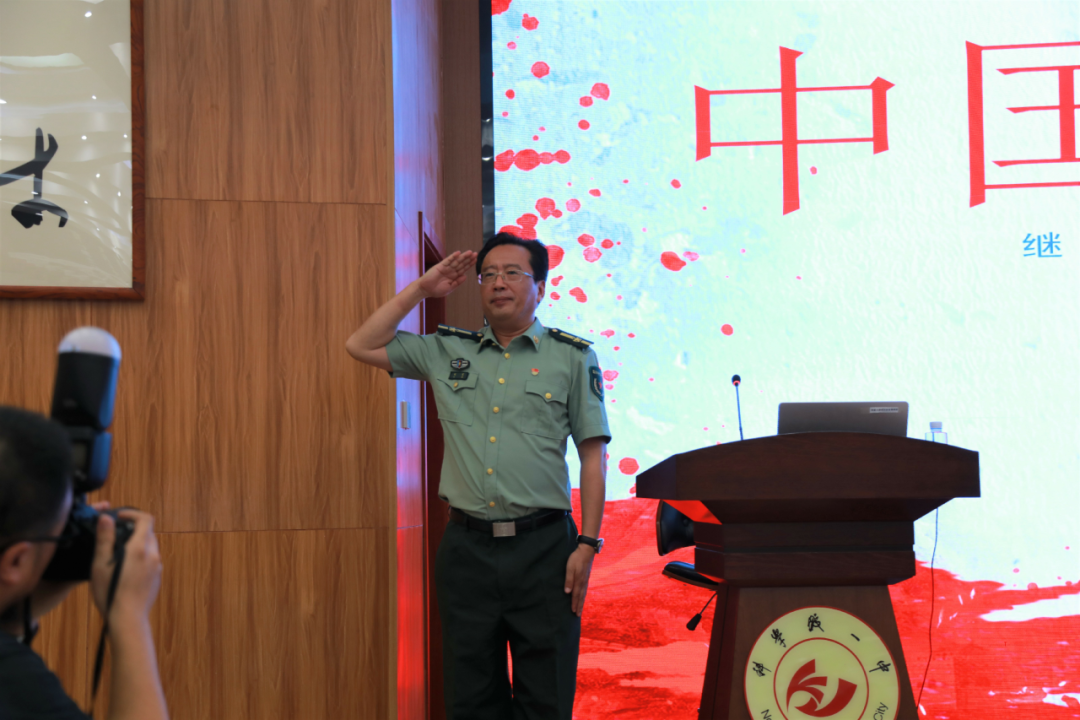 缅怀革命先烈，传承红色精神——科学城一中开展国防教育进校园系列活动(图13)