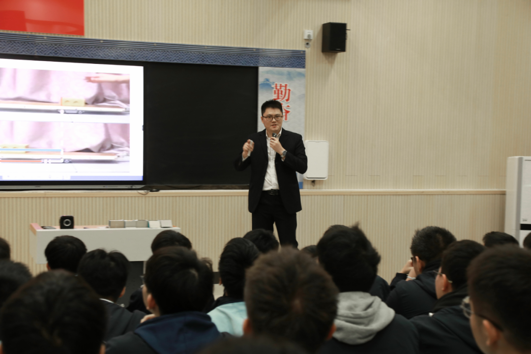 立足课堂深耕耘，教研相长促提升——三校高三物理同课异构活动在科学城一中举行(图3)