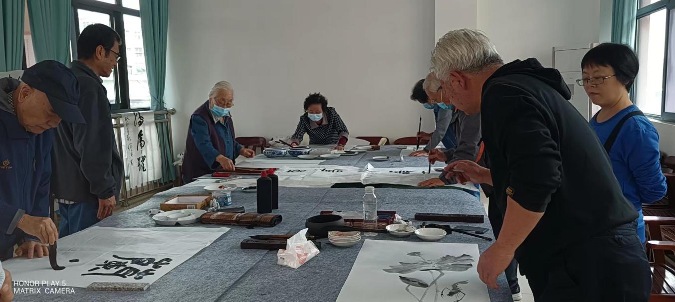 春雷街道新时代文明实践所 开展我们的节日·重阳节主题活动(图6) 春雷街道新时代文明实践所 开展我们的节日·重阳节主题活动(图6)