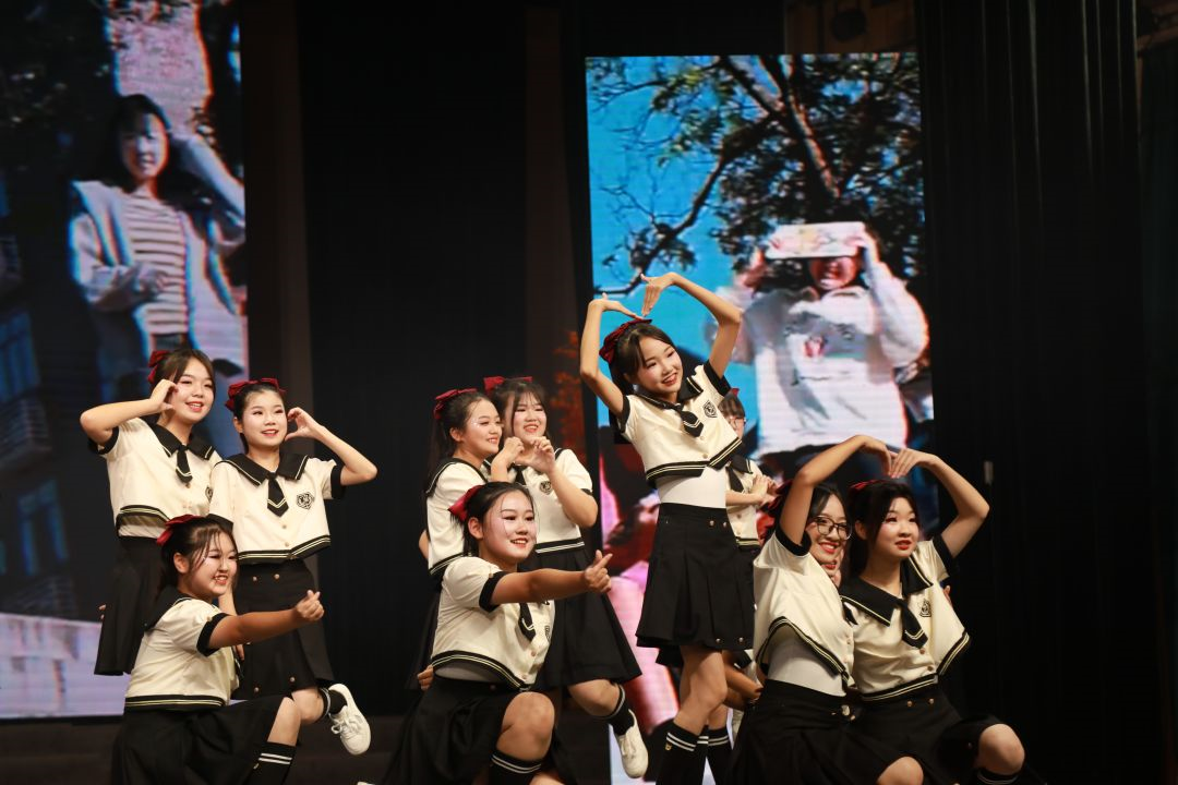 建功新时代，一起向未来——科学城一中校园艺术节精彩直击(图25)