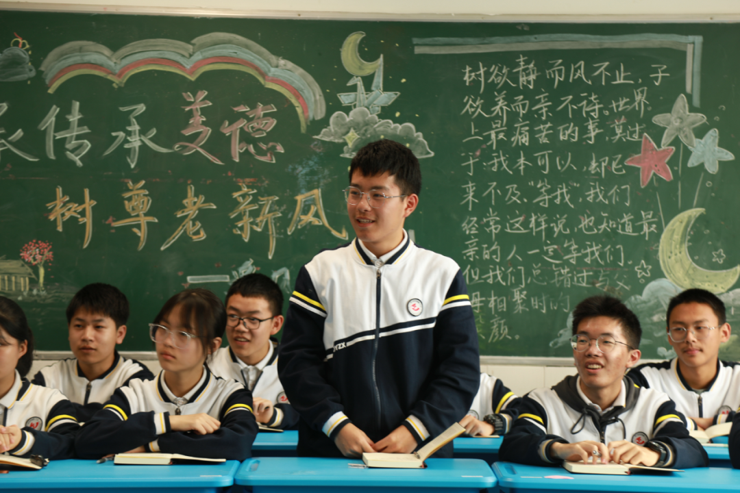 科技点亮梦想，创新成就未来——范国滨院士参加高一“科创院士班”主题班会(图9)