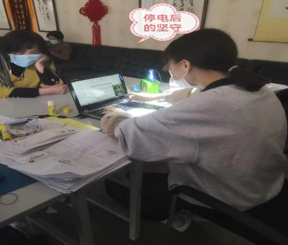 “移动窗口”解难题  贴心服务“零距离” ——科学城医保局2023年第三次赴成都报销医疗费用(图6)