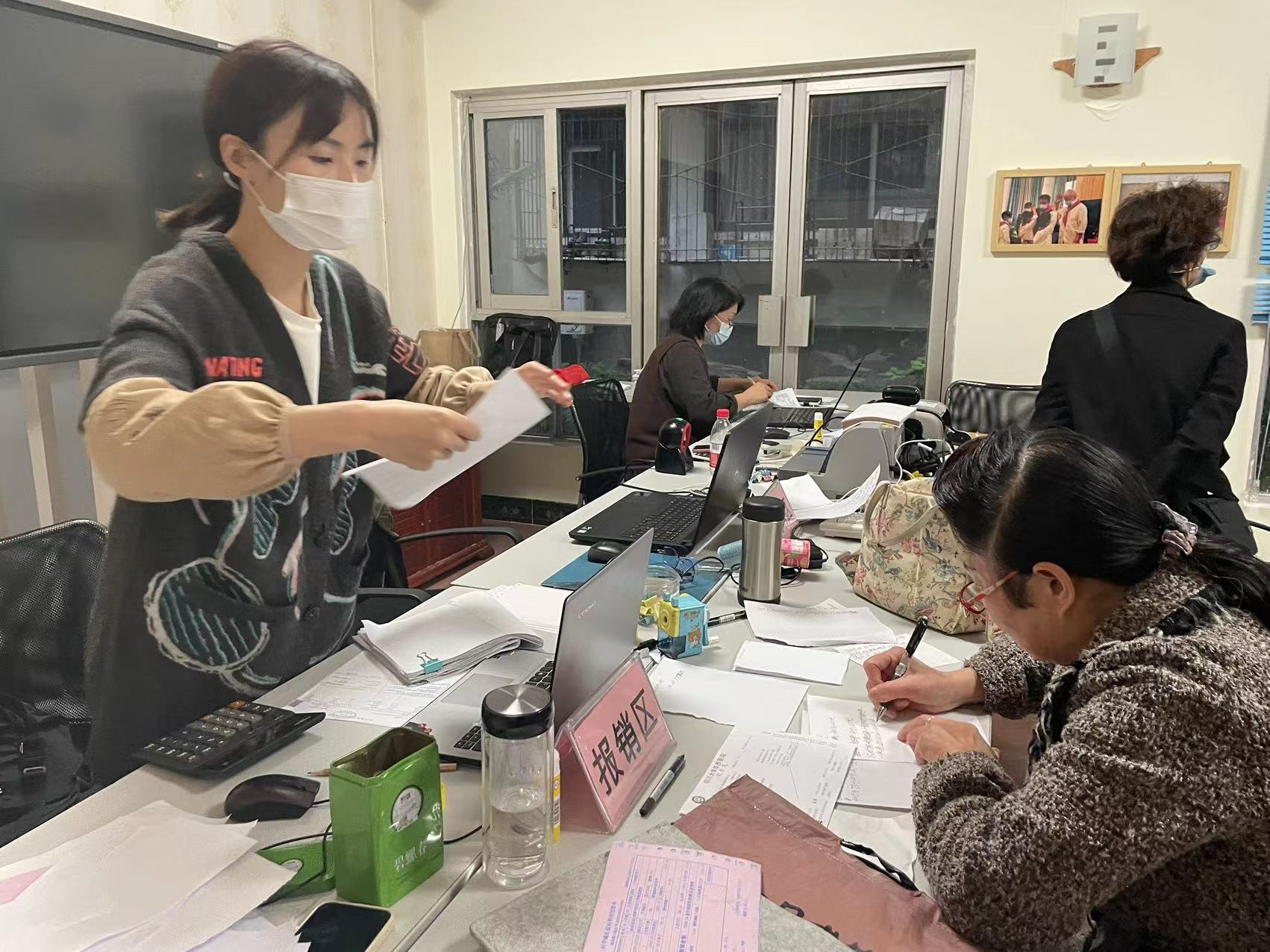 “移动窗口”解难题  贴心服务“零距离” ——科学城医保局2023年第三次赴成都报销医疗费用(图10)