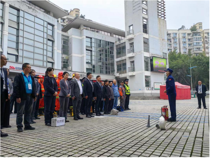 春雷街道开展“119”消防日活动暨社区服务中心分工会安康杯活动(图10) 春雷街道开展“119”消防日活动暨社区服务中心分工会安康杯活动(图10)