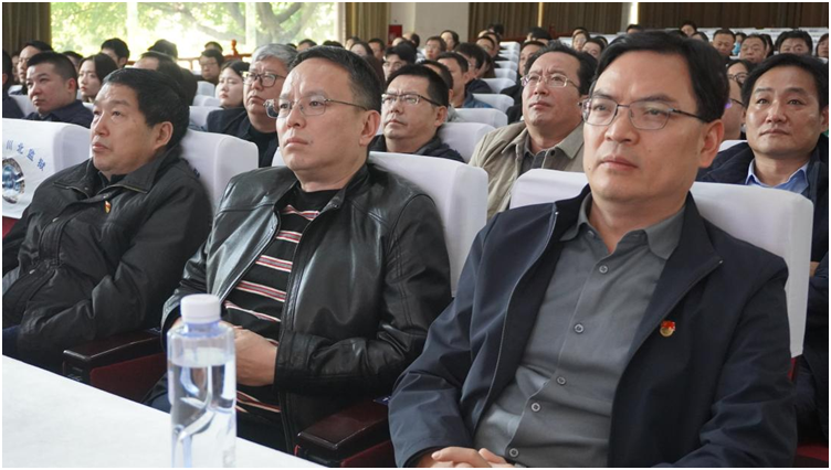 以案为鉴 警钟长鸣 ——公管部党员干部赴川北监狱开展廉政警示教育活动(图4)