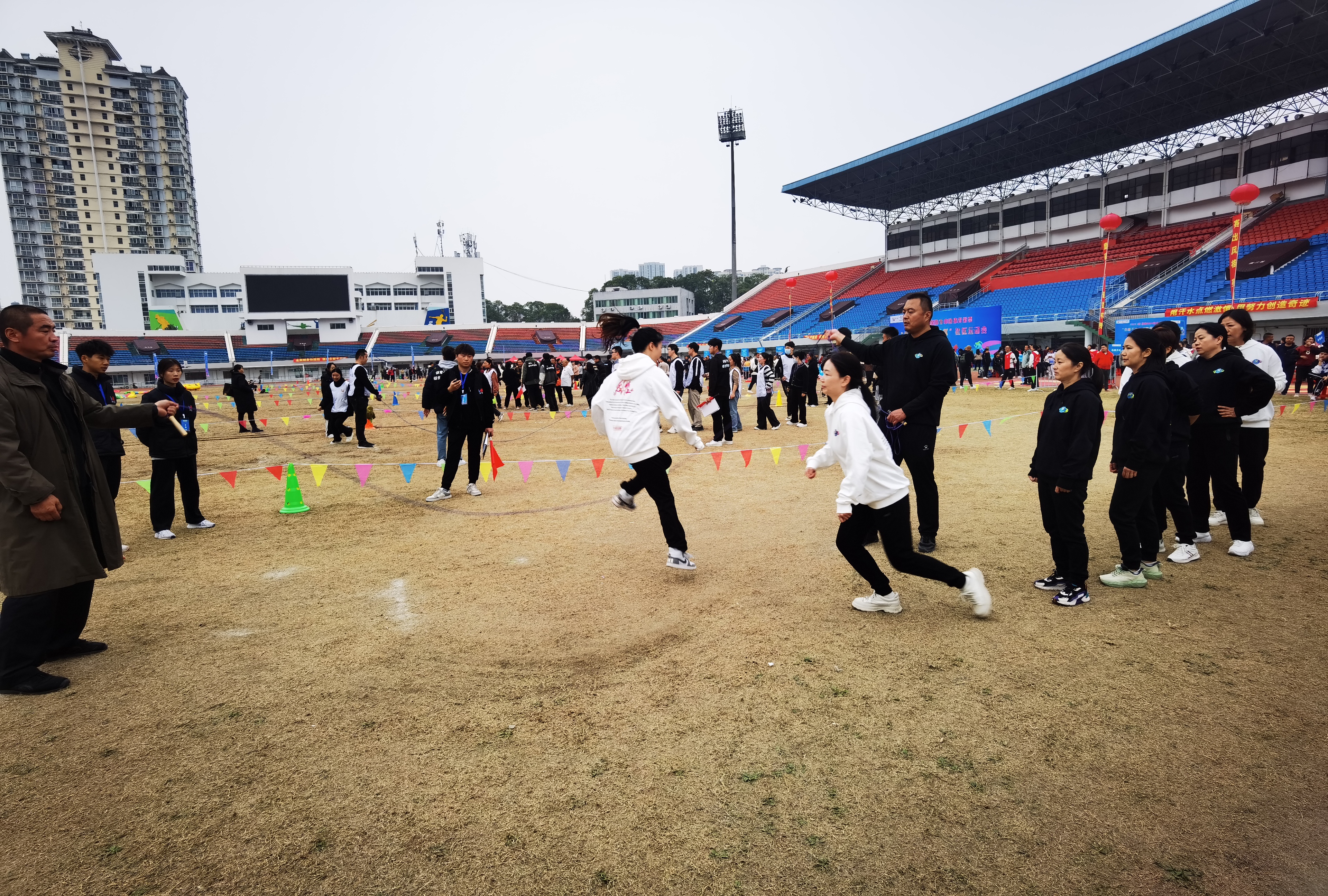 春雷街道参加绵阳市“百城千乡万村社区”社区运动会(图5)