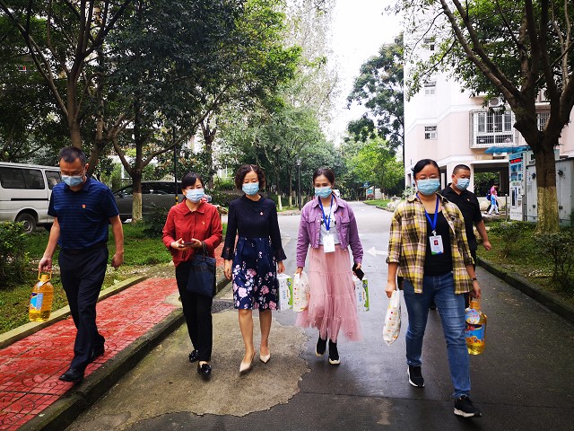 爱在中秋 喜迎佳节--卫生管理处党支部开展 “特色主题党日”活动