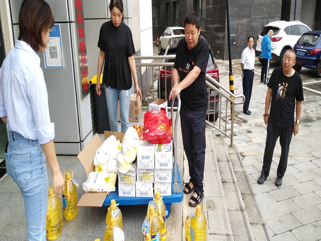 爱在中秋 喜迎佳节--卫生管理处党支部开展 “特色主题党日”活动