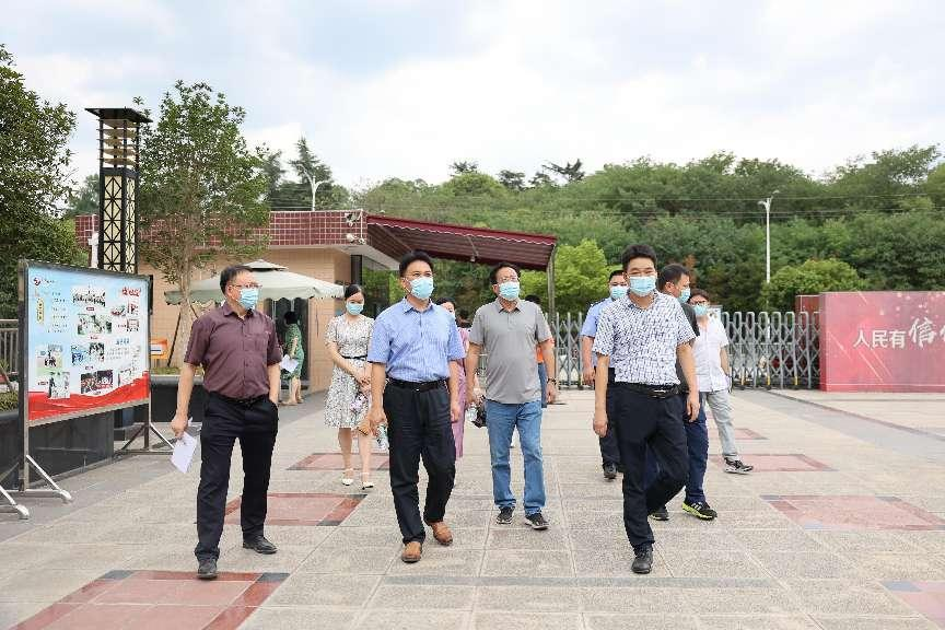 公管部开展科学城学校安全稳定及疫情防控工作督导检查(图1)
